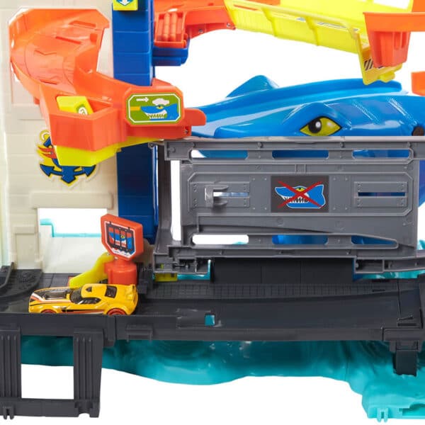 Mattel Hot Wheels Attacking Shark Escape - Image 8