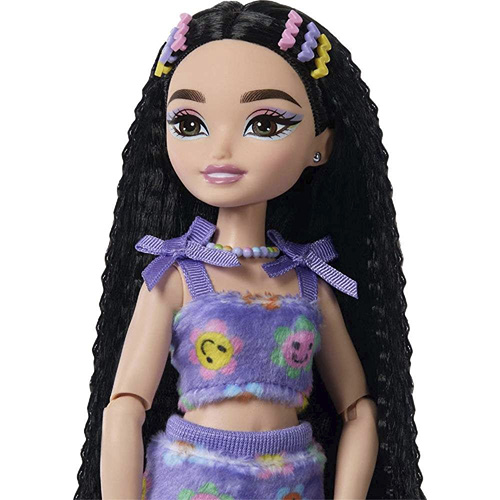 Mattel Dream Besties Barbie Renee Roller Skating Fashion Doll With 12 Video & Food Themed Accessories - Image 4