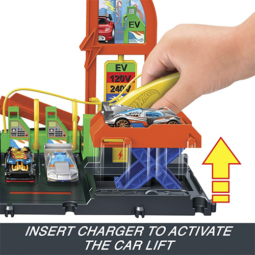 Mattel Hot Wheels City Super Recharge Fuel Station With 1:64 Scale Toy Car - Image 3