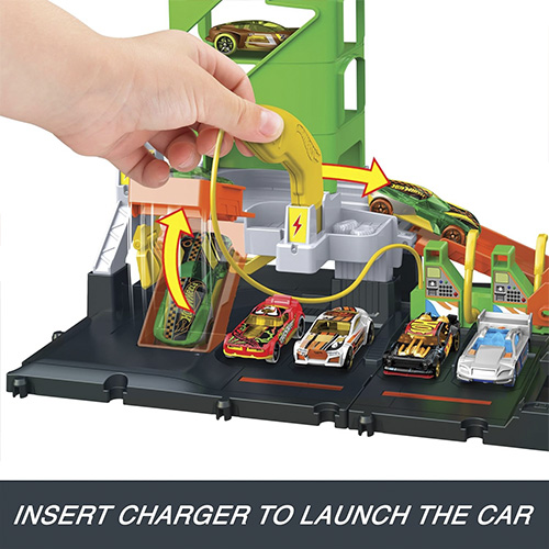 Mattel Hot Wheels City Super Recharge Fuel Station With 1:64 Scale Toy Car - Image 4
