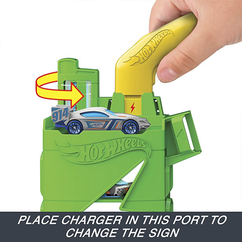 Mattel Hot Wheels City Super Recharge Fuel Station With 1:64 Scale Toy Car - Image 5