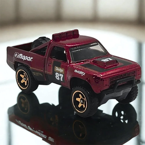 Mattel Hot Wheels Baja Blazers 5-Pack (Bull Whip, '87 Dodge D100, Ford Bronco R, Mountain Mauler, '17 Jeep & Wangler) - Image 4