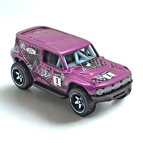Mattel Hot Wheels Baja Blazers 5-Pack (Bull Whip, '87 Dodge D100, Ford Bronco R, Mountain Mauler, '17 Jeep & Wangler) - Image 5