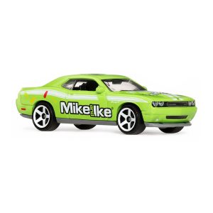 Mattel MatchBox Candy 1:64 Dodge Challenger SRT 8  (HVV75-979E)