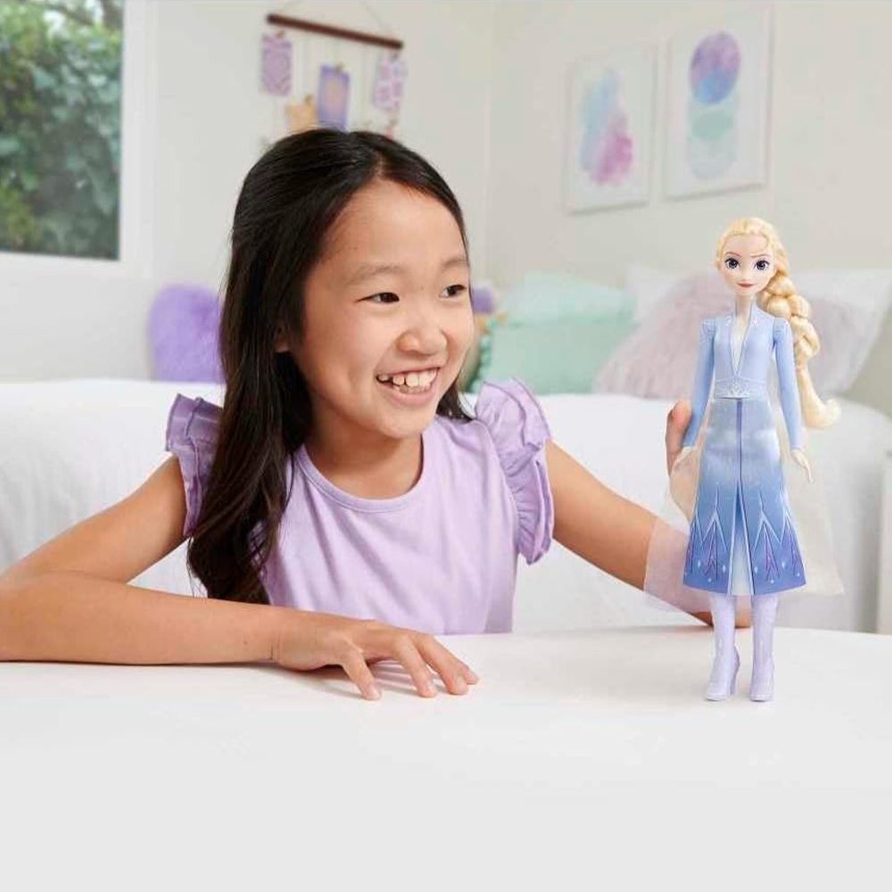 Mattel - Disney Princess Toys: Frozen Fashion Dolls Core - Elsa 2 Travel Look - Image 6