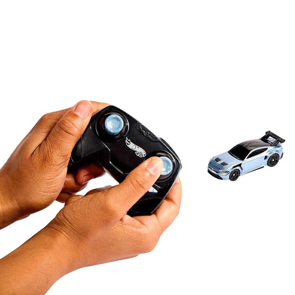 Mattel Hot Wheels RC 1:64 Scale Ford Mustang Gtd, Battery-Powered Remote-Control Toy Car - Image 5